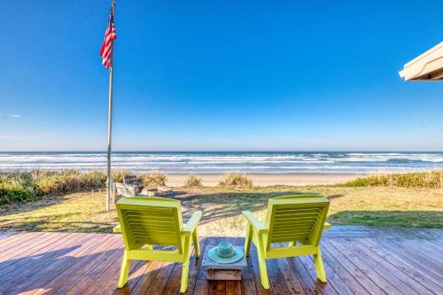 Rockaway Beach House | The Little Sand Castle - Meredith Lodging