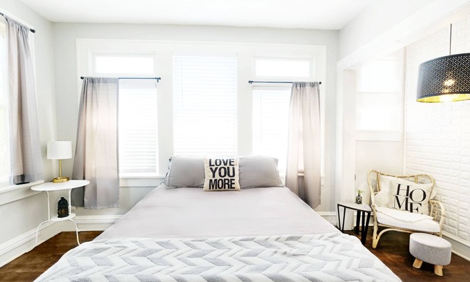 Lower Greenville Apartment | The Local Hotspot Same Day Bookings, Walkable!