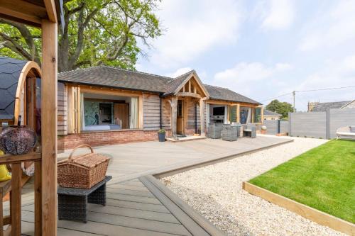 Sherborne House | The Lodge at Leigh