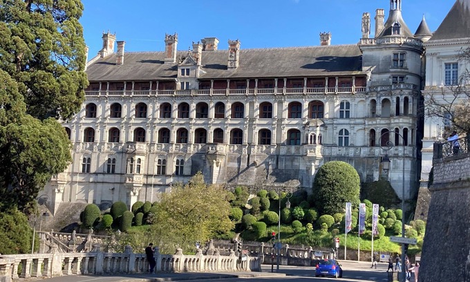 Blois Apartment | The Loire and its châteaux with your loved ones. In the quiet