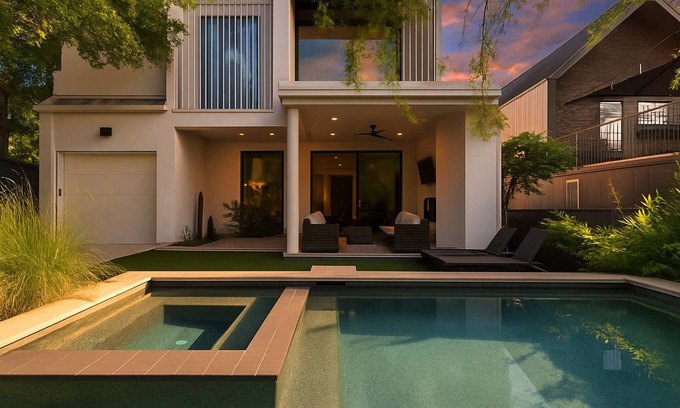Bouldin House | The Lunith Retreat, Perfect for Groups & Events