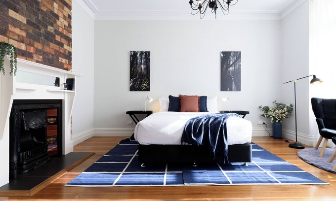 Invermay House | The Mannsion on Mann with Small Garage