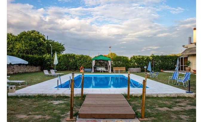 Archaia Olympia House | The Mansion Of Dionisos And Dimitras 2