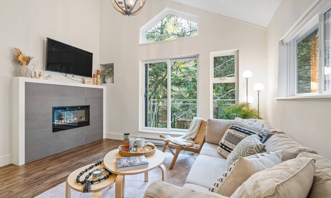 Whistler Creekside Condo | The Marmot's Nest Close to Gondola