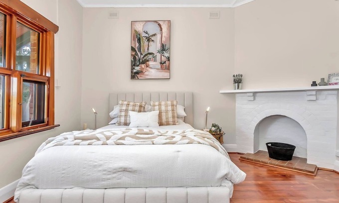 Cowandilla House | The Marobwen Charming City Retreat near West Beach