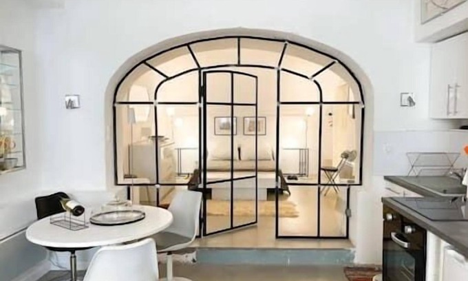 Marsanne Apartment | The Marquis's studio
