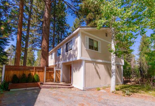 Highland Woods House | The Meadows - Ski Lease - Extended 30 Plus Days