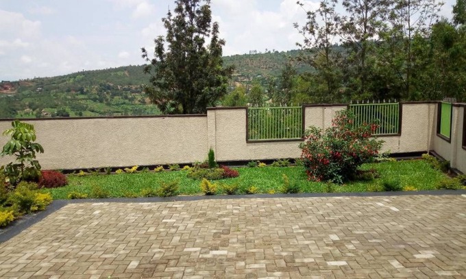 Kigali House | The Minimalist: Nature Connected, efficient, 4G Wi-fi