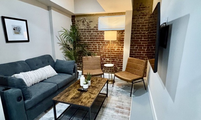 Old Town Apartment | The Monarch Downtown - Unit 9