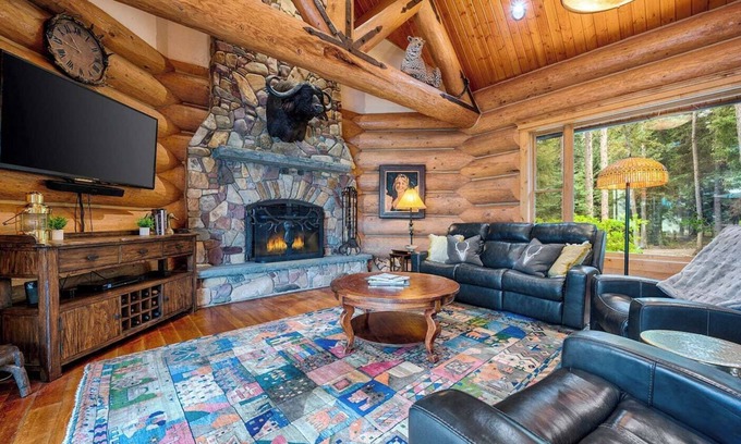 Marion House | The Montana Manor, Custom Log Estate Sleeping 14
