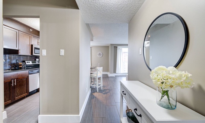 Saskatoon Downtown Condo | *The Montgomery* - Great views, clean and updated space!