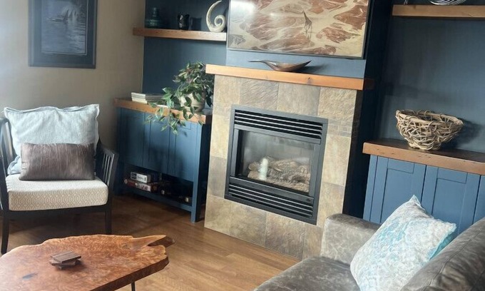 Ucluelet Condo | The Moorage; luxury 2 bed/2bath condo on Marina