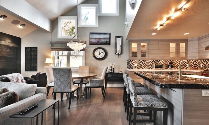 North Park City Condo | "The most beautiful condo at Three Kings"
