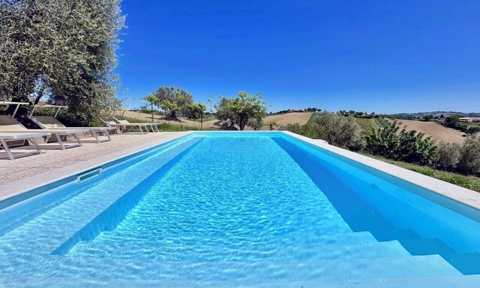 Bettolelle House | the Mulberry on the hills of Senigallia a stone's throw from the sea