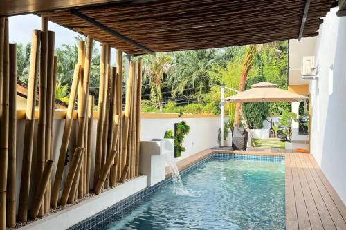 Central District House | The Mystiic Retreat 3 to 5 mins to Mid Valley and KSL