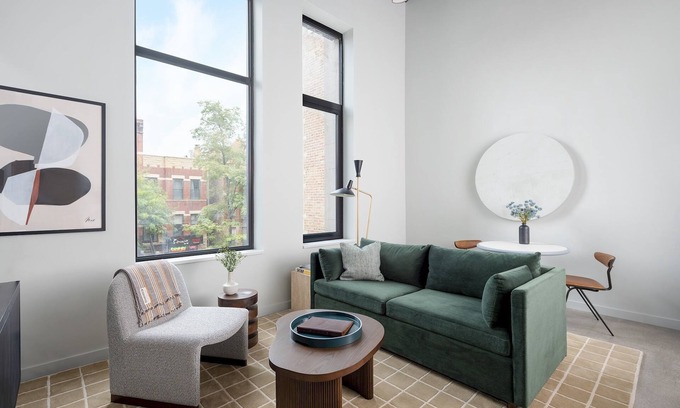 Near West Side Apartment | The Neighborhood Hotel - Little Italy One Bedroom w/Balcony