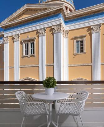 Ermoupoli Apartment | The NESTORIAN HOUSE