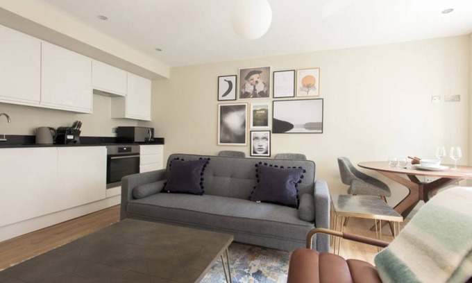 Mayfair Apartment | The New Bond Street Loft - Modern 1BDR City Centre Apartment
