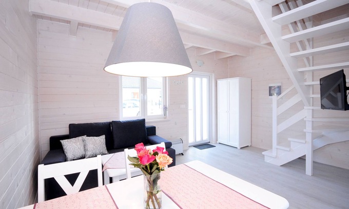 Grzybowo House | The newly built "White Cottage Lux", Grzybowo in Um Kolberg, 1-6 persons