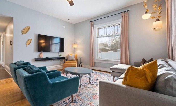 Hastings Apartment | The Nininger 2 BR Historic Apt