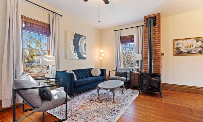 Hastings Apartment | The Nininger Apt-Walk to DT, King Bd, Dog friendly