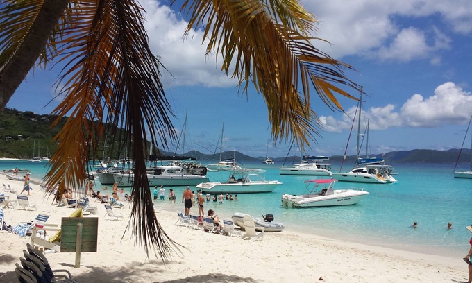 Red Hook Resort | The Oasis. A Private Pool villa . Walk to Sapphire Beach. Generator