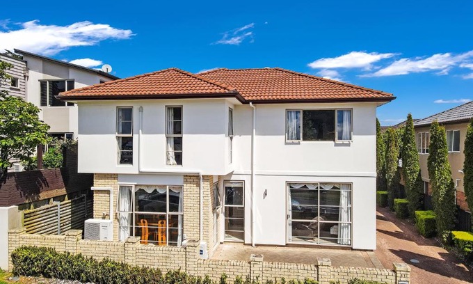 Flat Bush House | The Oasis