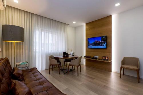 Guimaraes Apartment | The Office Guest