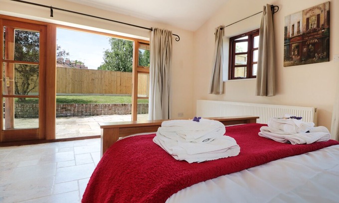 Newnham Cottage | The Old Dairy, NEWNHAM-ON-SEVERN