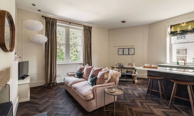 Kirkby Lonsdale Condo | The Old Fire Station: Heart of Kirkby Lonsdale