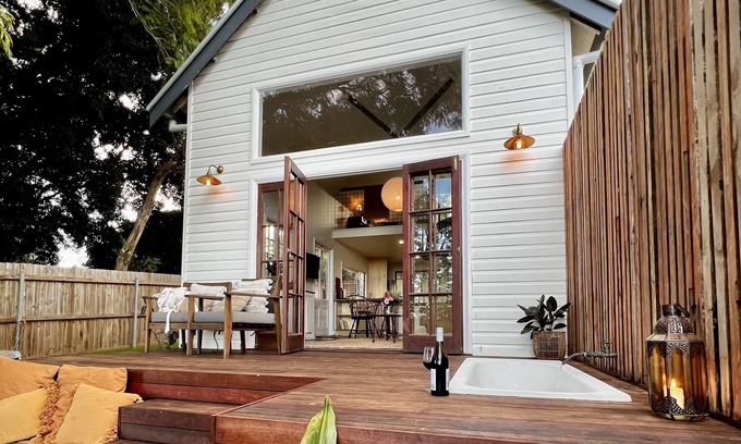 Dunoon Apartment | The Old Shop - Byron Hinterland
