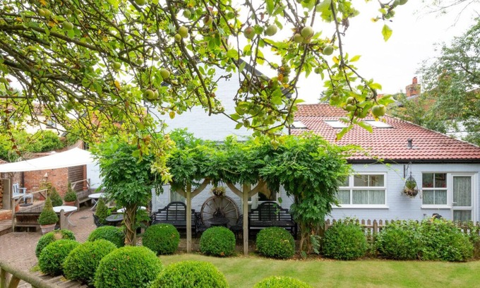 Ipswich House | The Old Stores - Three Bedroom House, Sleeps 4