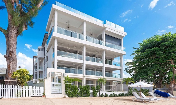 Old Trees Bay Condo | The One at The Saint James by Blue Sky Luxury