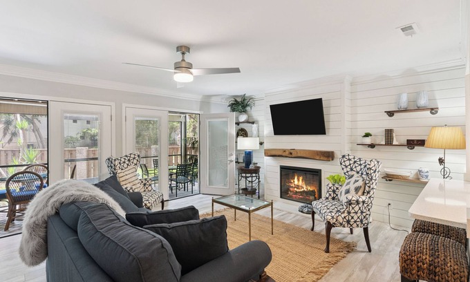 Epworth Acres House | The Opal: Cozy 3/3 SSI Nest