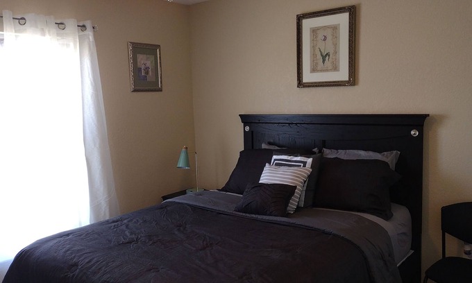 Sun 'N Lake House | THE ORCHARD SUITE OF SEBRING