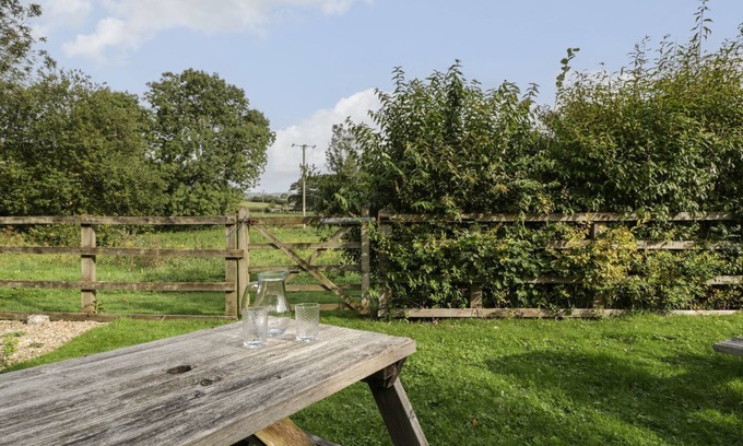 Wookey Cottage | The Paddock