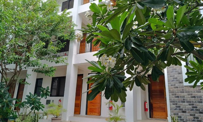 Muntinlupa Hotel | The Palines ApartHotel near Palazzo Verde Evia Mall