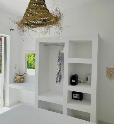 Kefalos Apartment | The Palm Tree Apartments