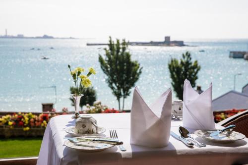 St Aubin Bed & Breakfast | The Panorama