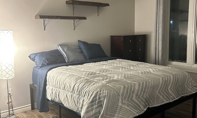 Paradise House | The Paradise Retreat: Rare find 3 bdrm close to shopping and local attractions