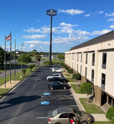 Dock Junction Hotel | THE PARAGON of Golden Isles