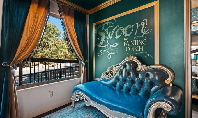 Lake County House | The Parlour House at the Fainting Couch