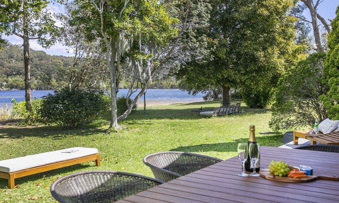 Patonga House | The Patonga Pearl-On Patonga Creek