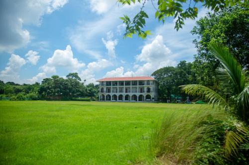 Nalkura House | The Pavilion at Riverside Park