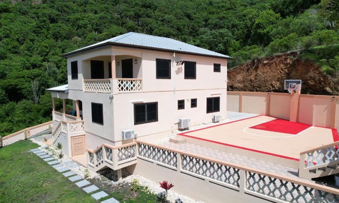 Cades Bay Villa | The Pearl - Spacious Air Conditioned 3BD, 2BTH Villa with Gorgeous Views