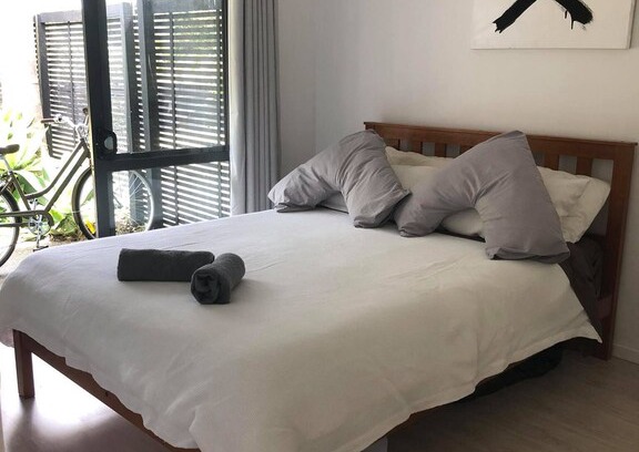 Matarangi House | The perfect bach for large groups, near the beach