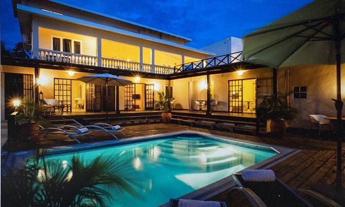 Willemstad Villa | The Perfect Caribbean Escape for Up to 16 guests, just 7min from Jan Thiel Beach