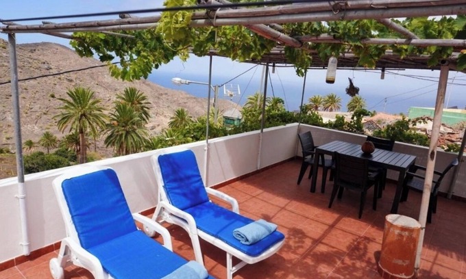 Alojera Cottage | The perfect cottage to recharge your batteries in a relaxing environment.