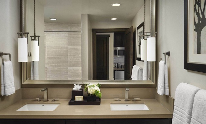 Truckee Cabin | The Perfect Mountain Getaway - With Ski Valet