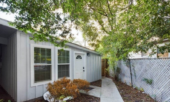 Arlington Apartment | The Perfect One Night Stay